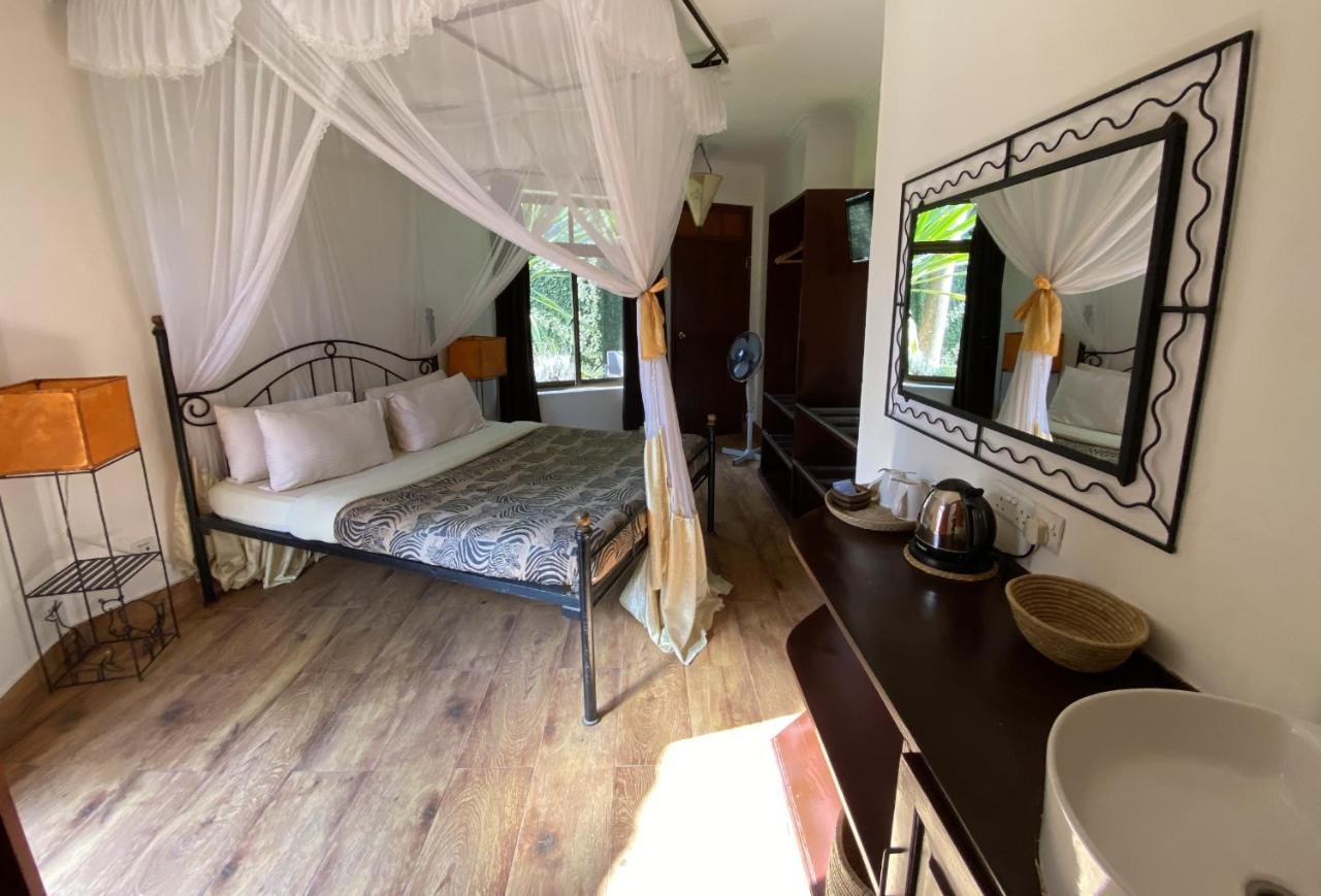 Ahadi Lodge ארושה מראה חיצוני תמונה